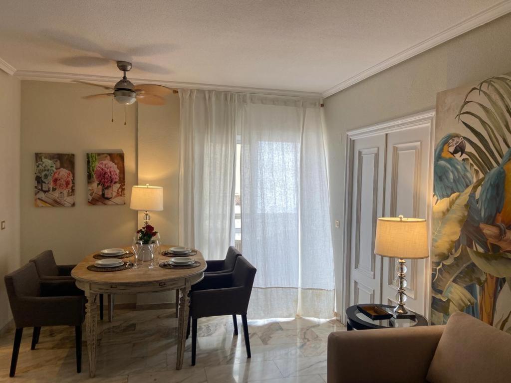 Precioso Apartamento Los Remedios Triana Plaza Espana Y Centro Historico 塞维利亚 外观 照片